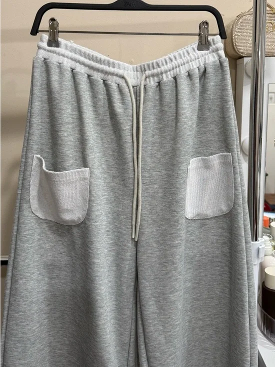 Missguided Wide Leg Sweatpants - Picture 3 of 10